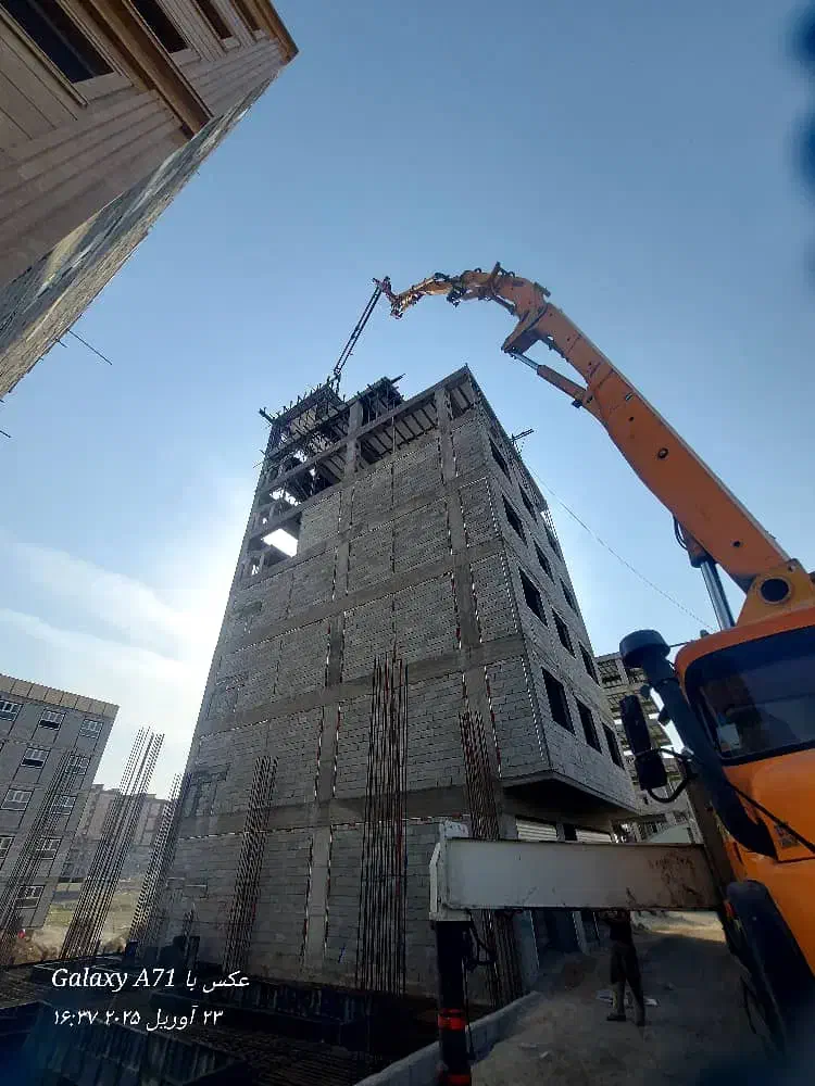 اجاره انواع پمپ بتن ثابت و سیار،تراک میکسر|خدمات حمل و نقل|تبریز, |دیوار