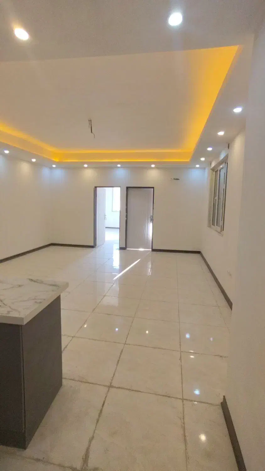 آپارتمان۸۵متری/خوش نقشه/سندآماده/۴۰مترحیاط/کهریزک|فروش آپارتمان|کهریزک, |دیوار