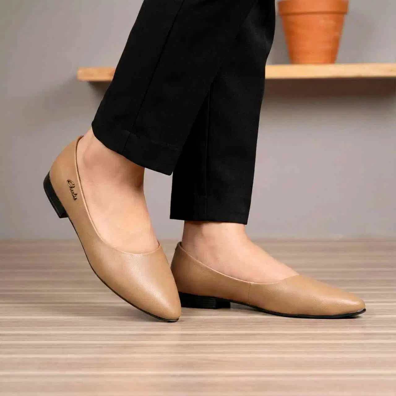 کفش شروع قیمت بین ۳۸۰ تا ۵۷۰|کیف، کفش، کمربند|کوهدشت, |دیوار