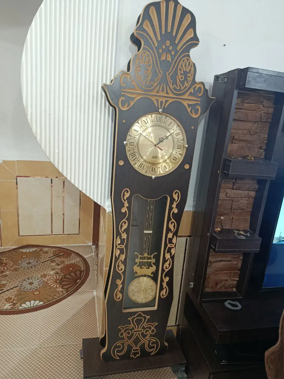 ساعت ایستاده سالم|ساعت دیواری و تزئینی|مسجد سلیمان, |دیوار