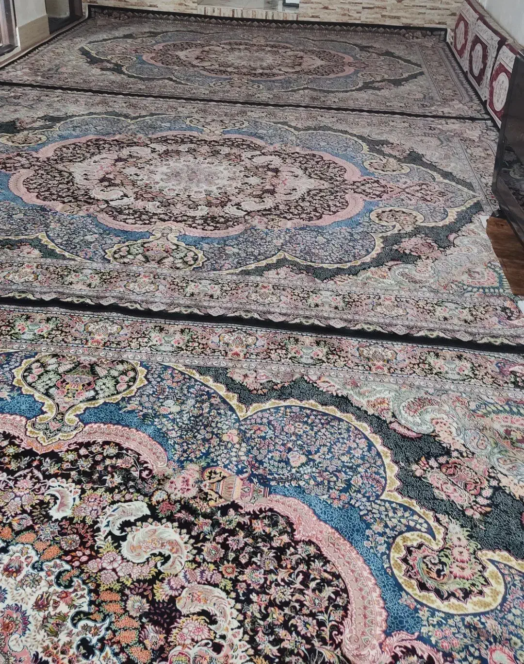 سه عدد فرش نه متری|فرش|قروه, |دیوار