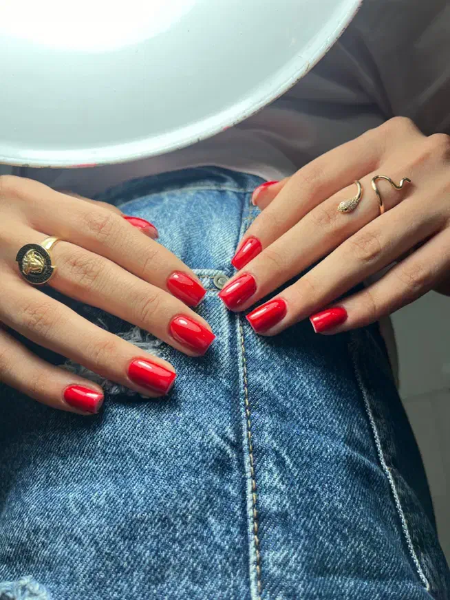 کاشت و طراحی تخصصی ناخن در جیرفت (بلوار بعثت)|خدمات آرایشگری و زیبایی|جیرفت, |دیوار