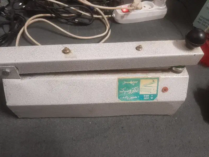 دستگاه پلمپ خانگی حرارتی دستی|سایر لوازم برقی|قم, چهار امامزاده|دیوار