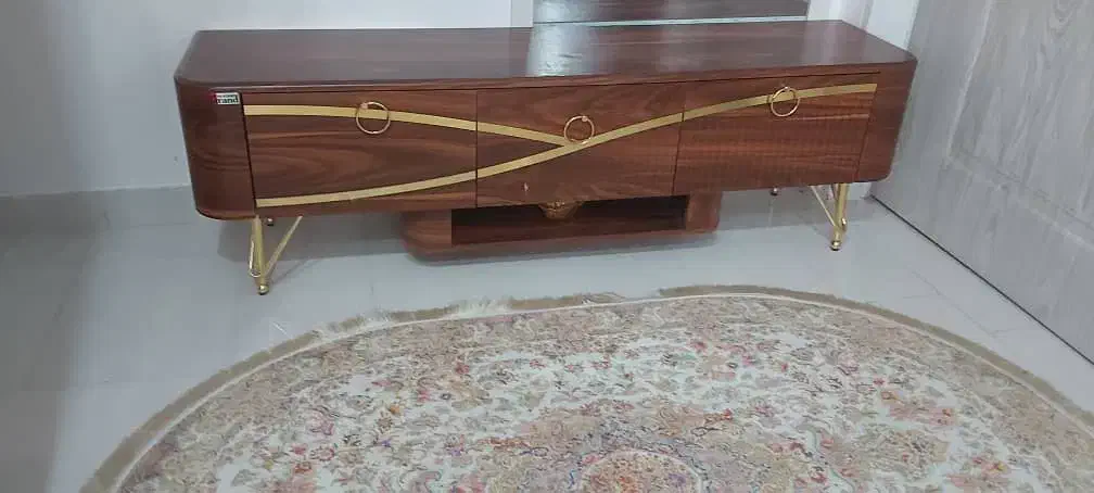 میز تی وی  نو ی نو هس ۴تومن|میز تلویزیون|ارومیه, |دیوار