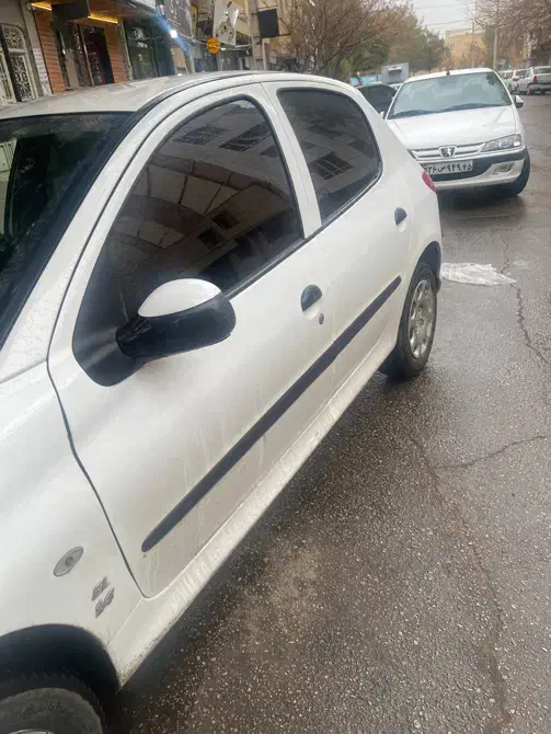 ۲۰۶ مدل ۹۸|خودرو سواری و وانت|کرمان, |دیوار