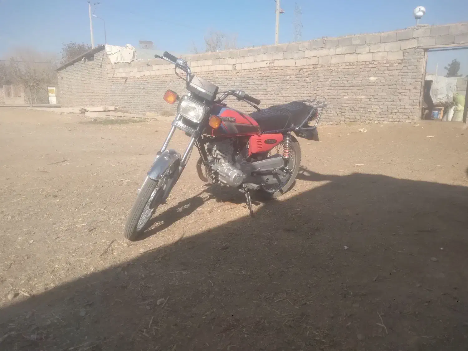 موتور تکتاز|موتورسیکلت|تربت جام, میان جام|دیوار