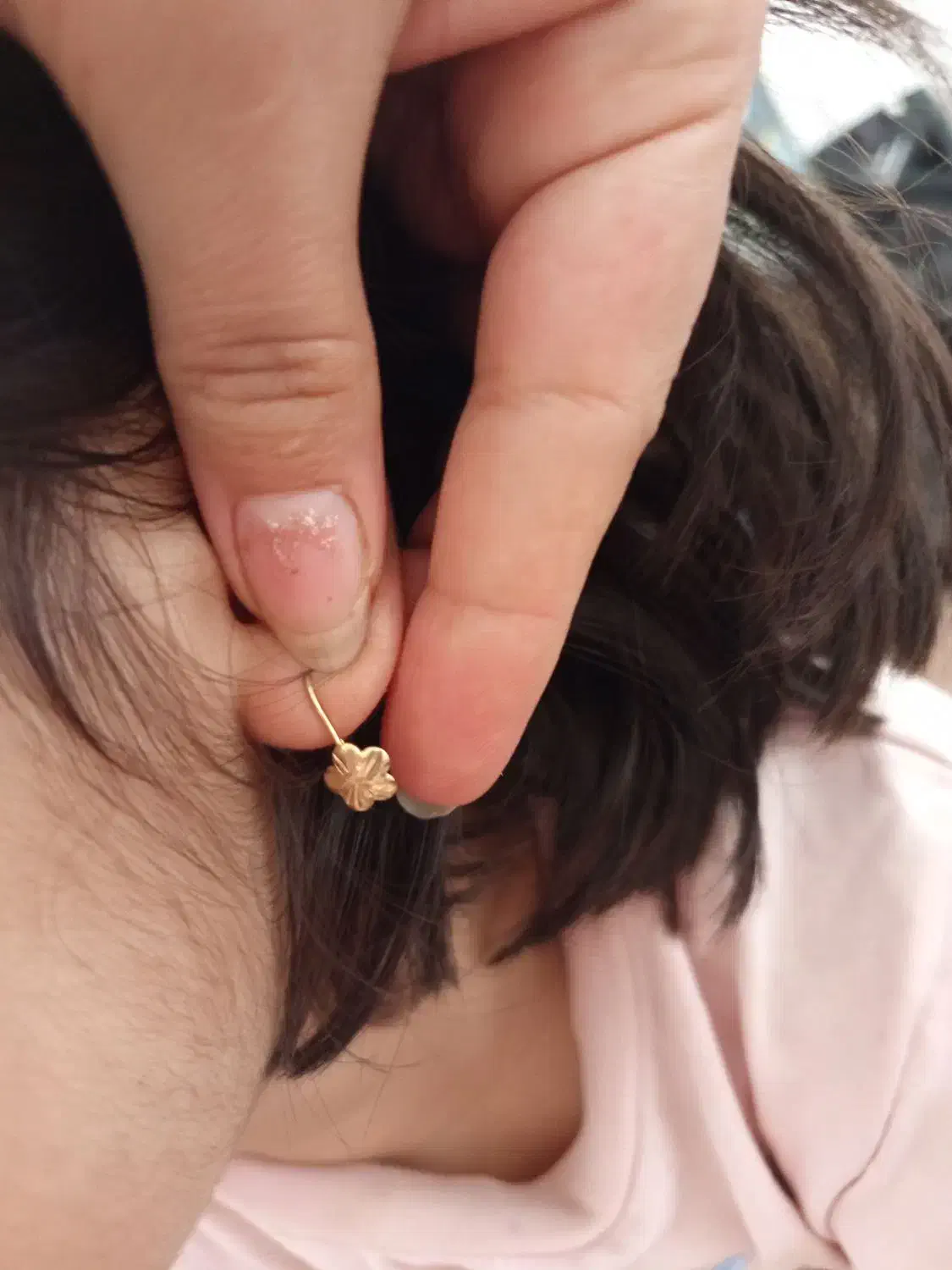 گوشواره گم شده|اشیا|سقز, |دیوار