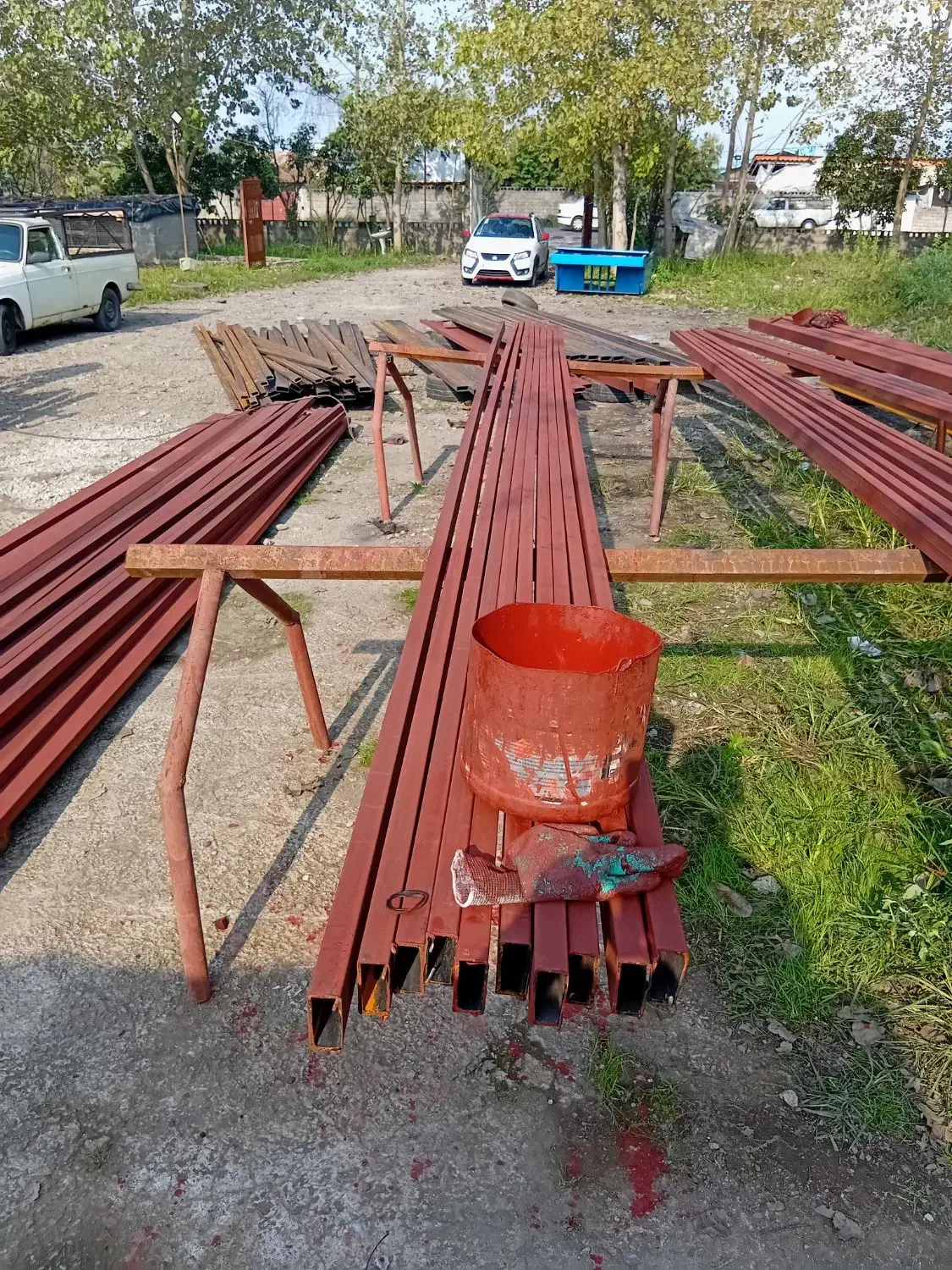 رنگ آمیزی آهن آلات پروفیل قوطی لوله تیراهن|مصالح و تجهیزات ساختمان|رشت, حومه رشت|دیوار