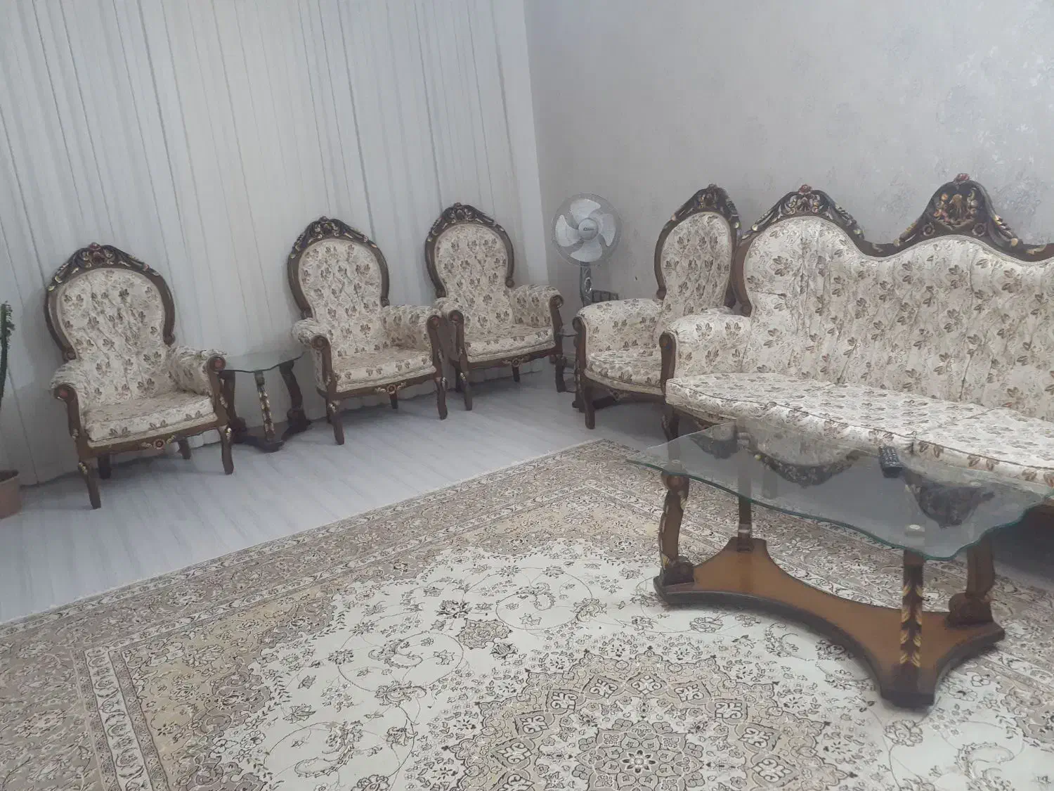 وسایل خانه مبل|مبلمان خانگی و میز عسلی|اردبیل, |دیوار