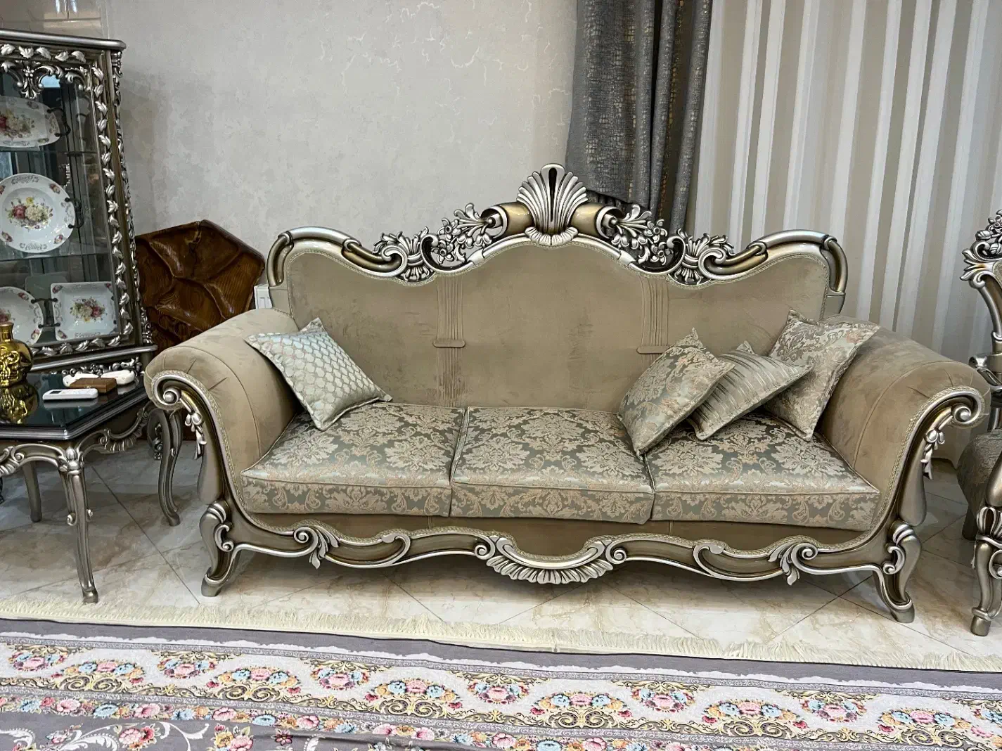 مبل|مبلمان خانگی و میز عسلی|مشکین‌دشت, |دیوار