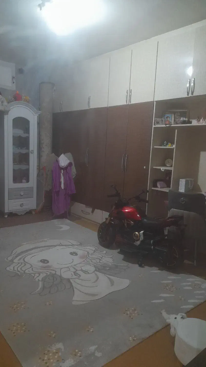 یک منزل شخصی به فروش میرسد|فروش خانه و ویلا|نجف‌آباد, قلعه سفید|دیوار