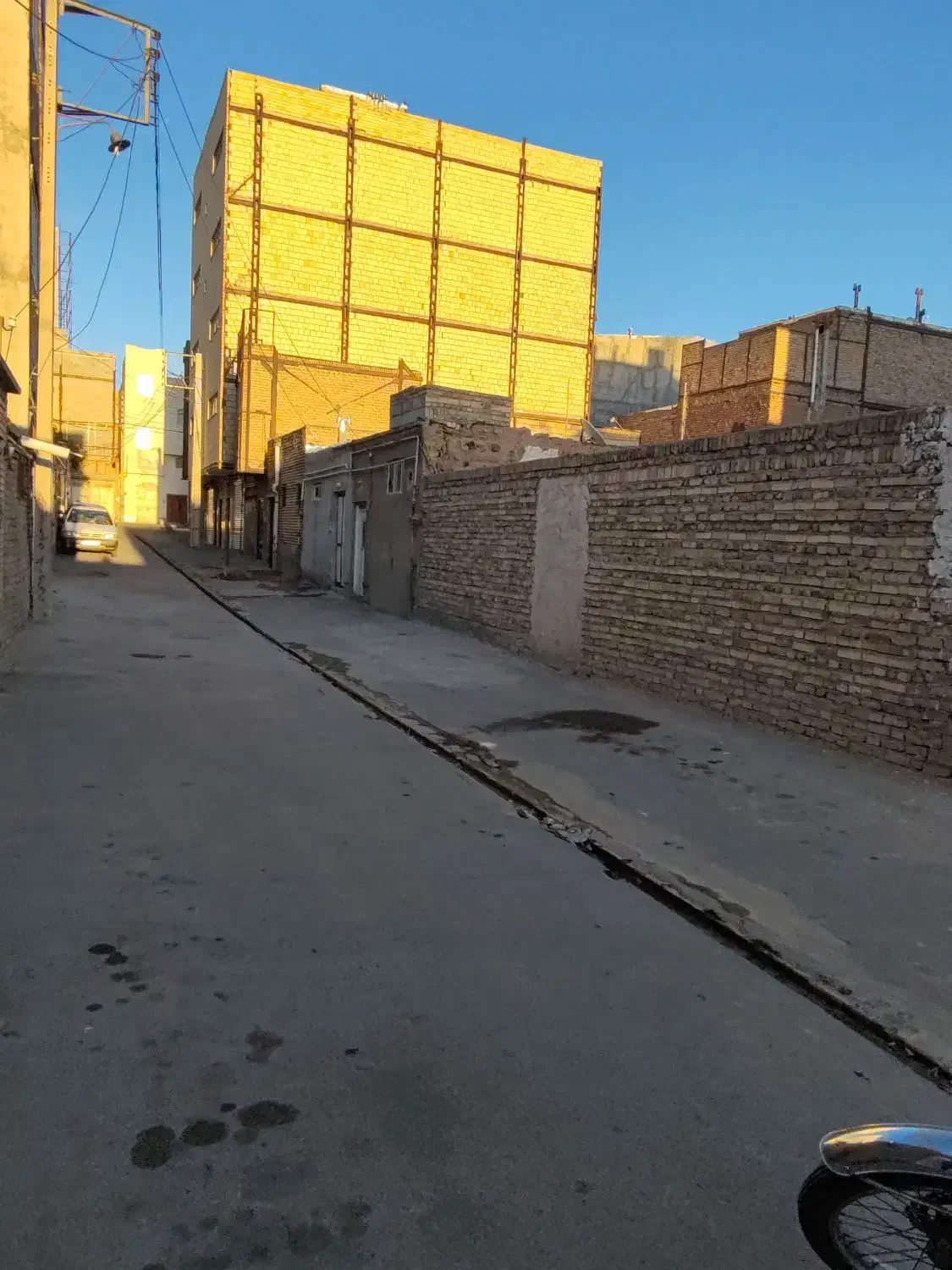 حیاط کلنگی 152متر دارایی 4 مفتح امامدوست شربت زاده|فروش خانه و ویلا|تبریز, |دیوار