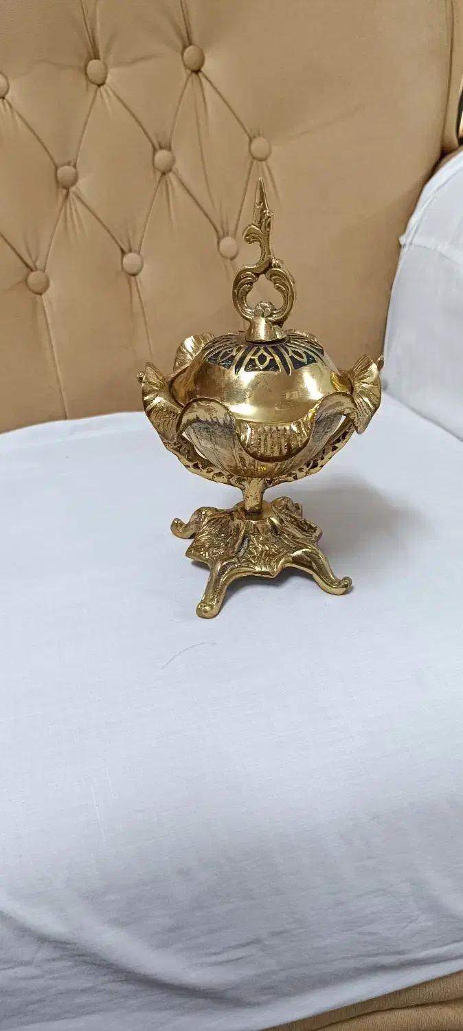 قندان  نقل خوری یاشکلات خوری برنز  دوعدد|ظروف سرو و پذیرایی|قم, علی آباد سعدگان|دیوار