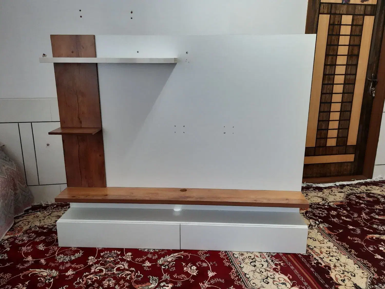 میز تلویزون ام دی اف شش ماه کار کرده شده|میز تلویزیون|پیر بکران, |دیوار