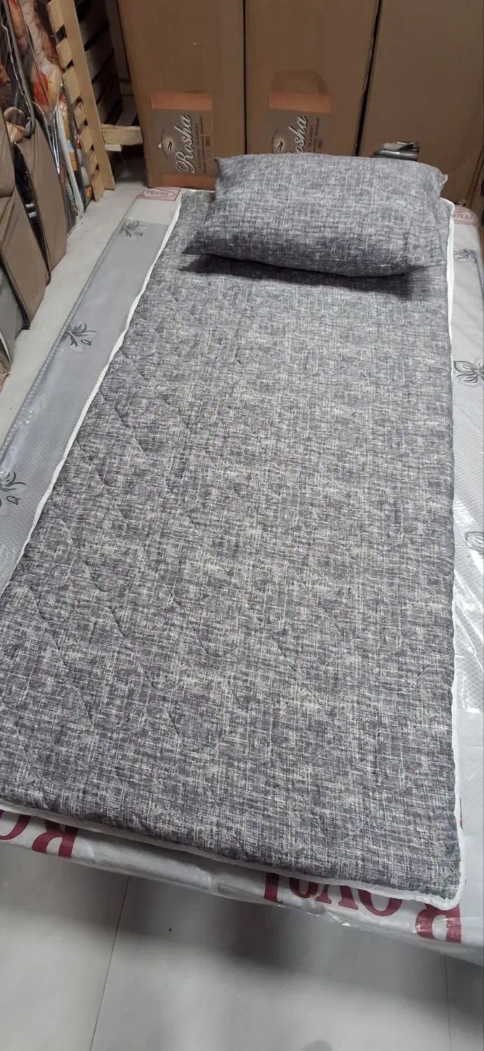 تشک میهمان|رختخواب، بالش، پتو|گلبهار, شهر جدید گلبهار|دیوار