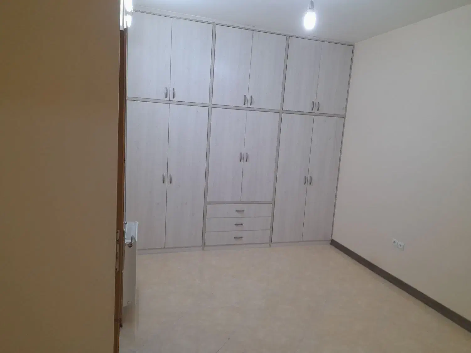 واحد۸۵متری کوثرجنوبی ۲۰|فروش آپارتمان|مشهد, چهارچشمه|دیوار