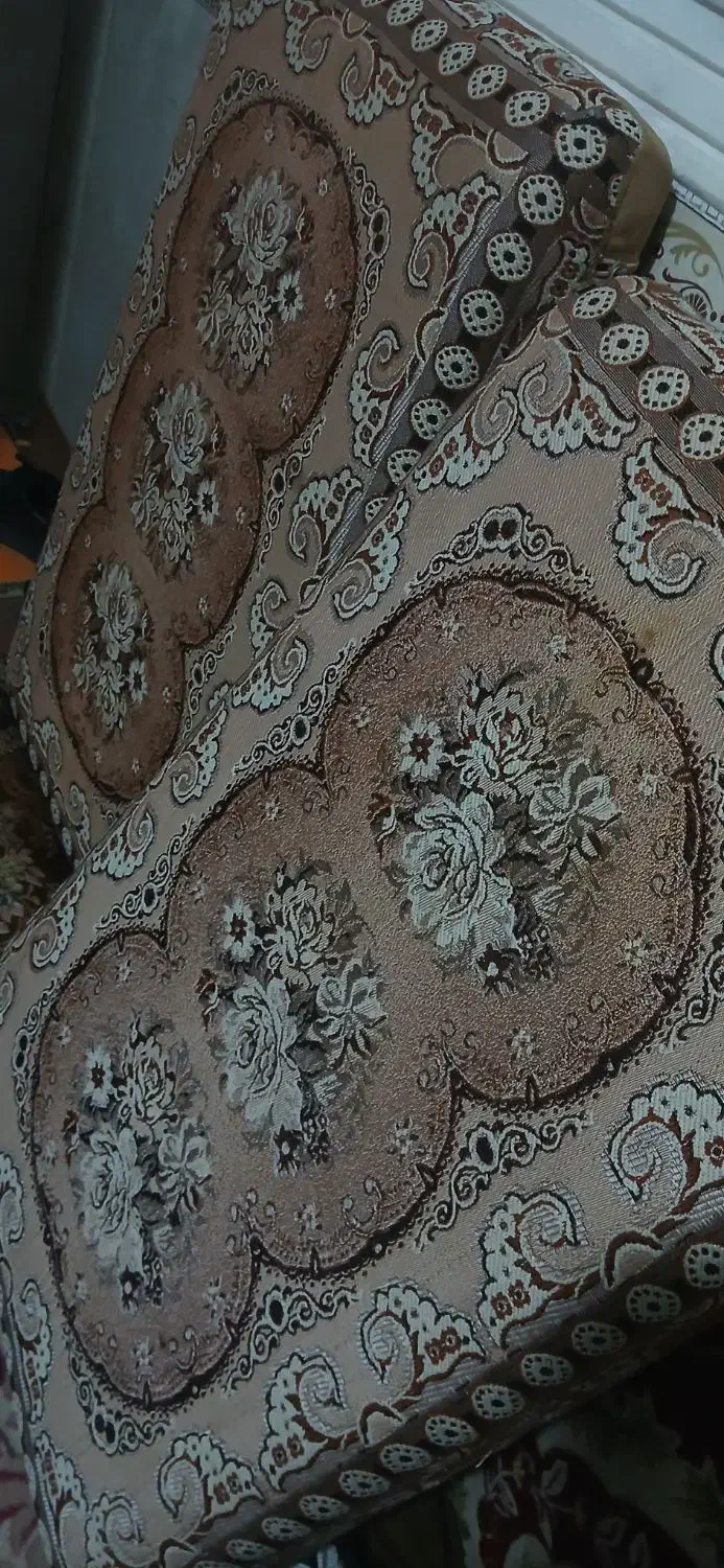 پشتی سالم دوعدد با مشتری راه میام|پشتی|چابهار, |دیوار