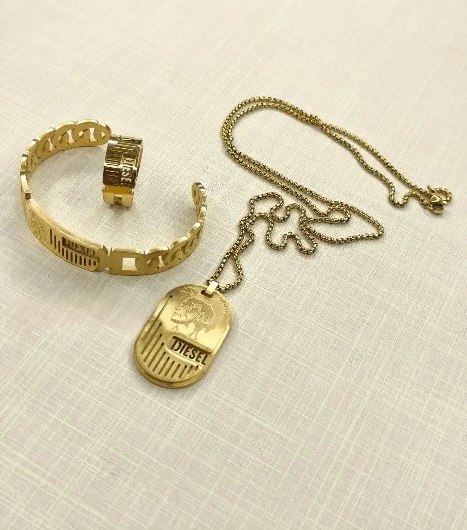 ست کامل مردانه هدیه لاکچری و شیک|بدلیجات|سمنان, |دیوار