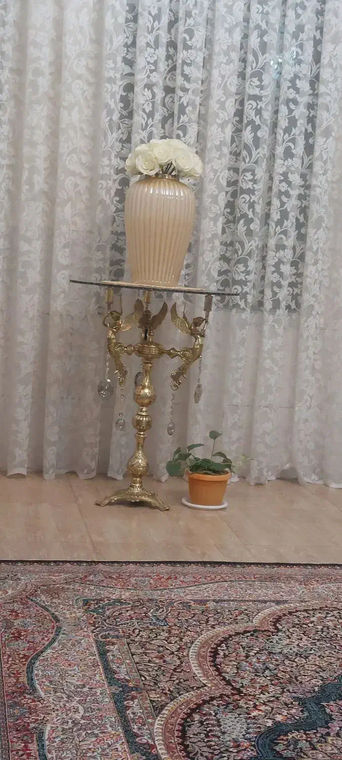 میز برنز|مجسمه، تندیس، ماکت|قم, شهرک فاطمیه|دیوار