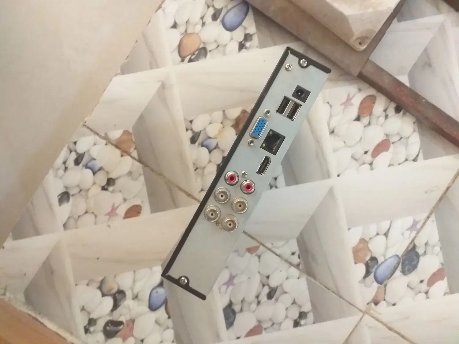 دوربین|دوربین مداربسته|تربت جام, میرقوام الدین|دیوار