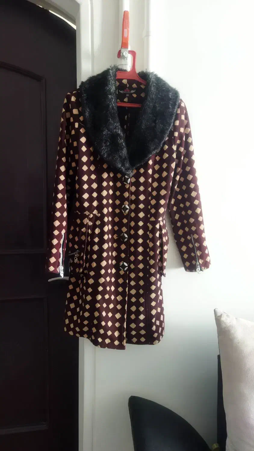 دوعدد پالتو و بافت سایز40و42و 44|لباس|اصفهان, قهجاورستان|دیوار