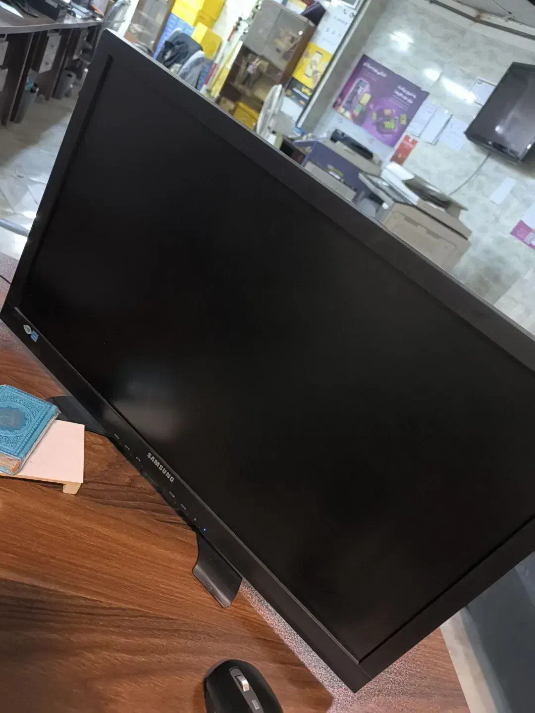 کیس و مانیتور سالم|رایانه رومیزی|پرند, فاز ۵|دیوار