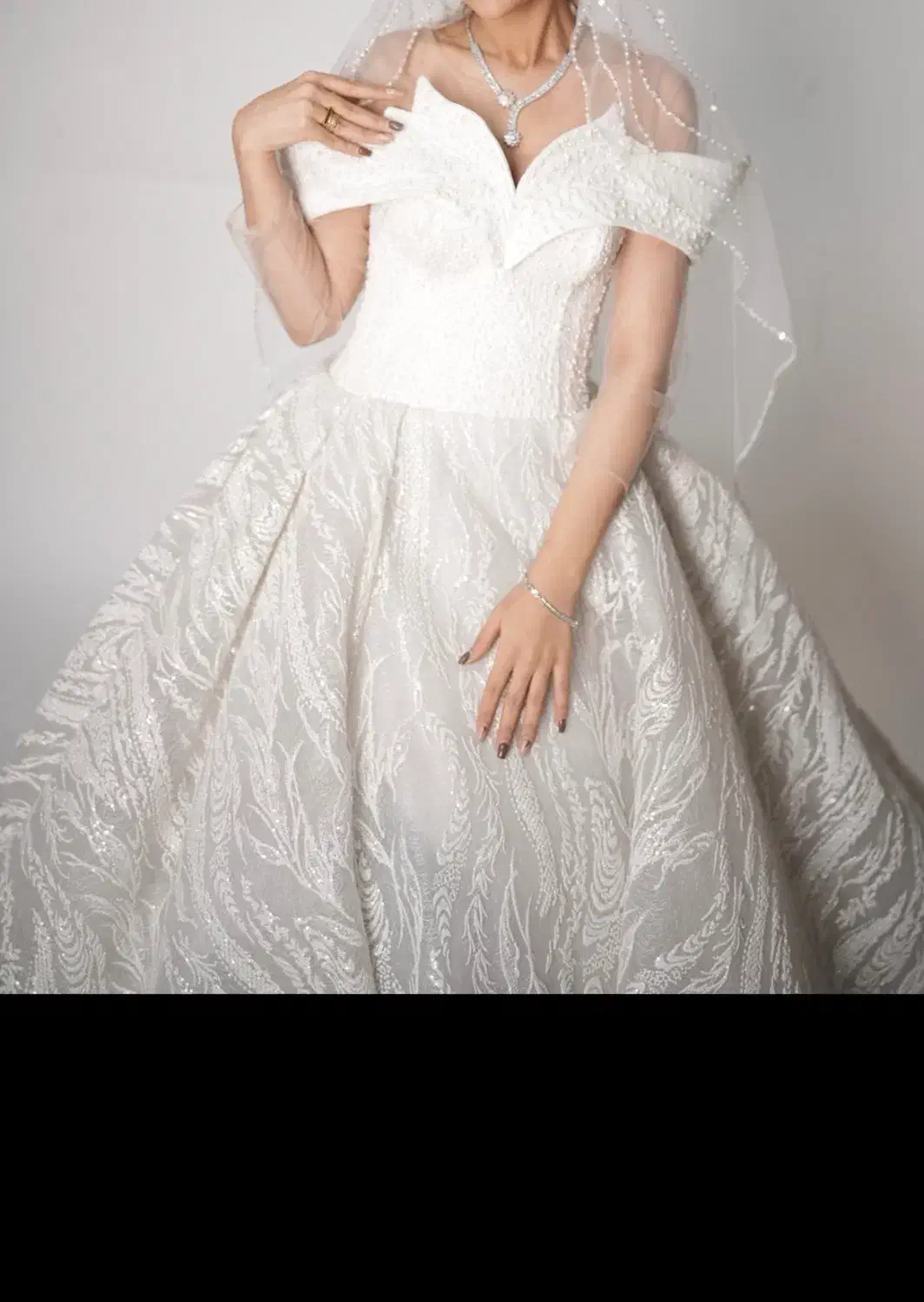 لباس عروس|لباس|بندرعباس, |دیوار