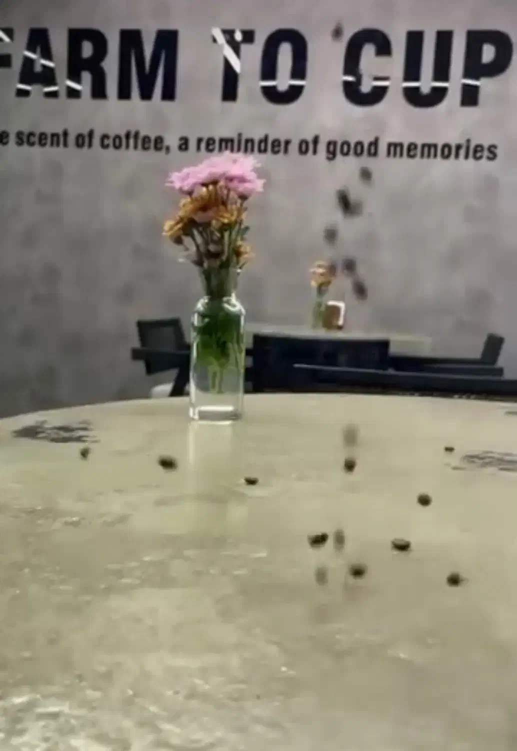 استخدام نیروی کار برای کافه|استخدام خدمات فروشگاه و رستوران|لاهیجان, شیشه گران|دیوار