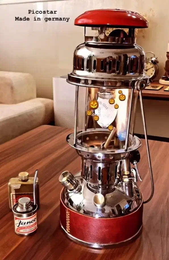 پریموس|کلکسیون اشیاء عتیقه|تهران, نیروی هوایی (پیروزی)|دیوار