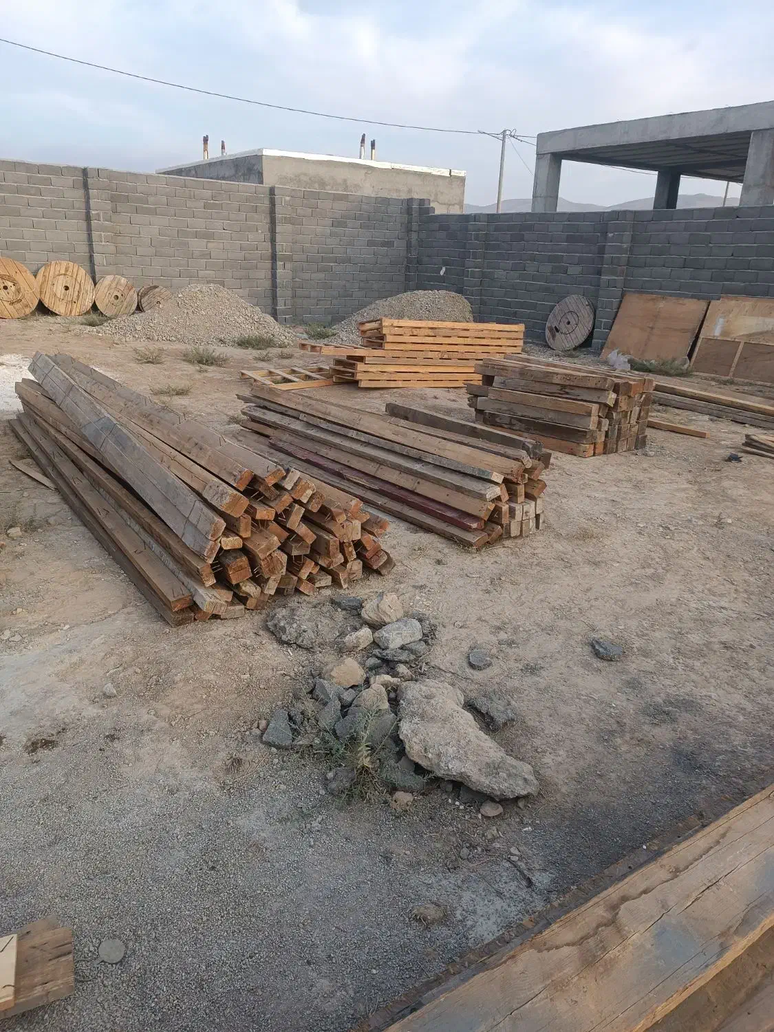 چهار تراش روسی|عمده‌فروشی|شیروان (خراسان), |دیوار