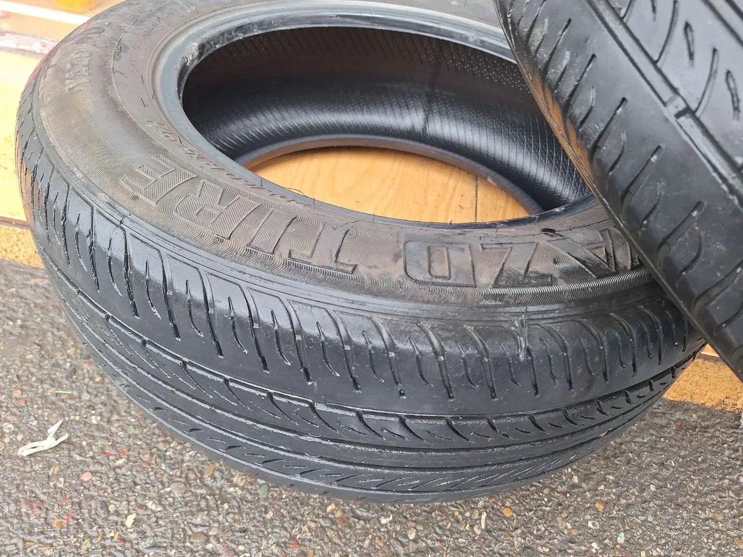 دو حلقه لاستیک یزد تایر ۲۰۵ سمند ۶۰ درصد|قطعات یدکی و لوازم جانبی|رشت, شهرک قدس|دیوار