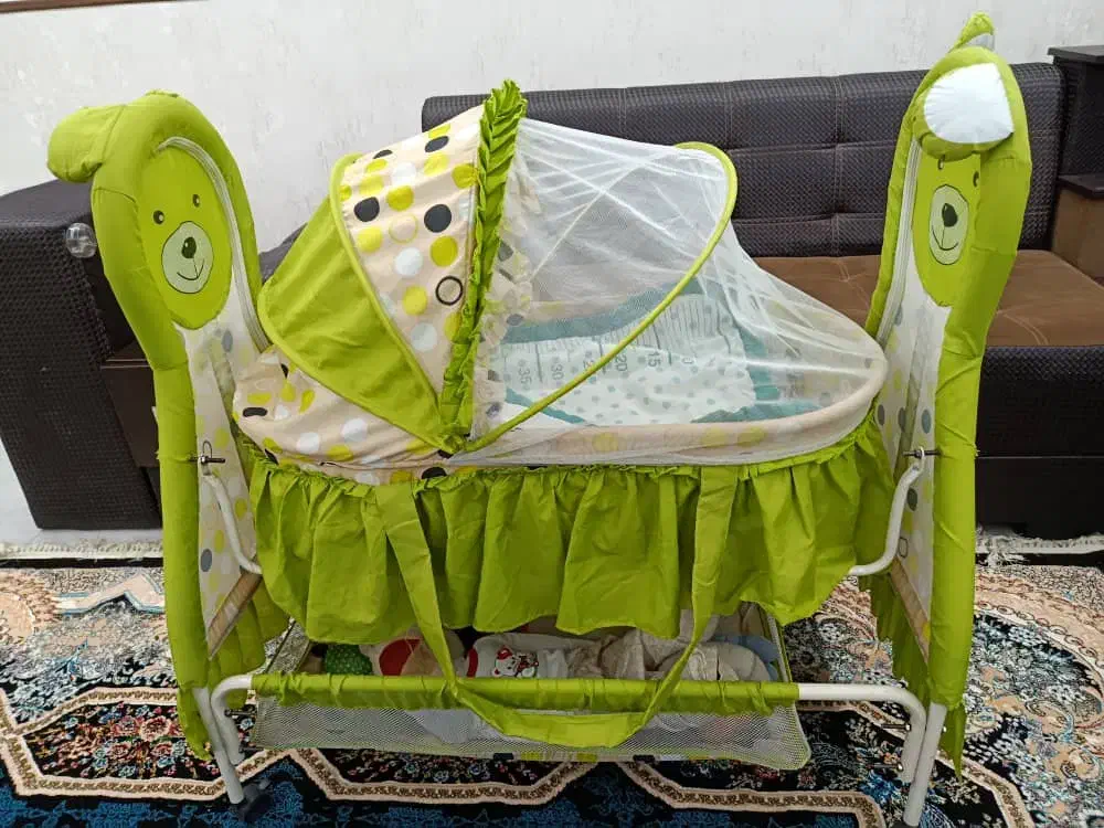 گهواره تخت خواب نوزاد|تخت و سرویس خواب|شیراز, شهرک مطهری|دیوار