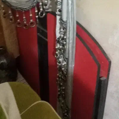 ۱عددتخت کودک ویک عددآینه|تخت و سرویس خواب|قزوین, |دیوار