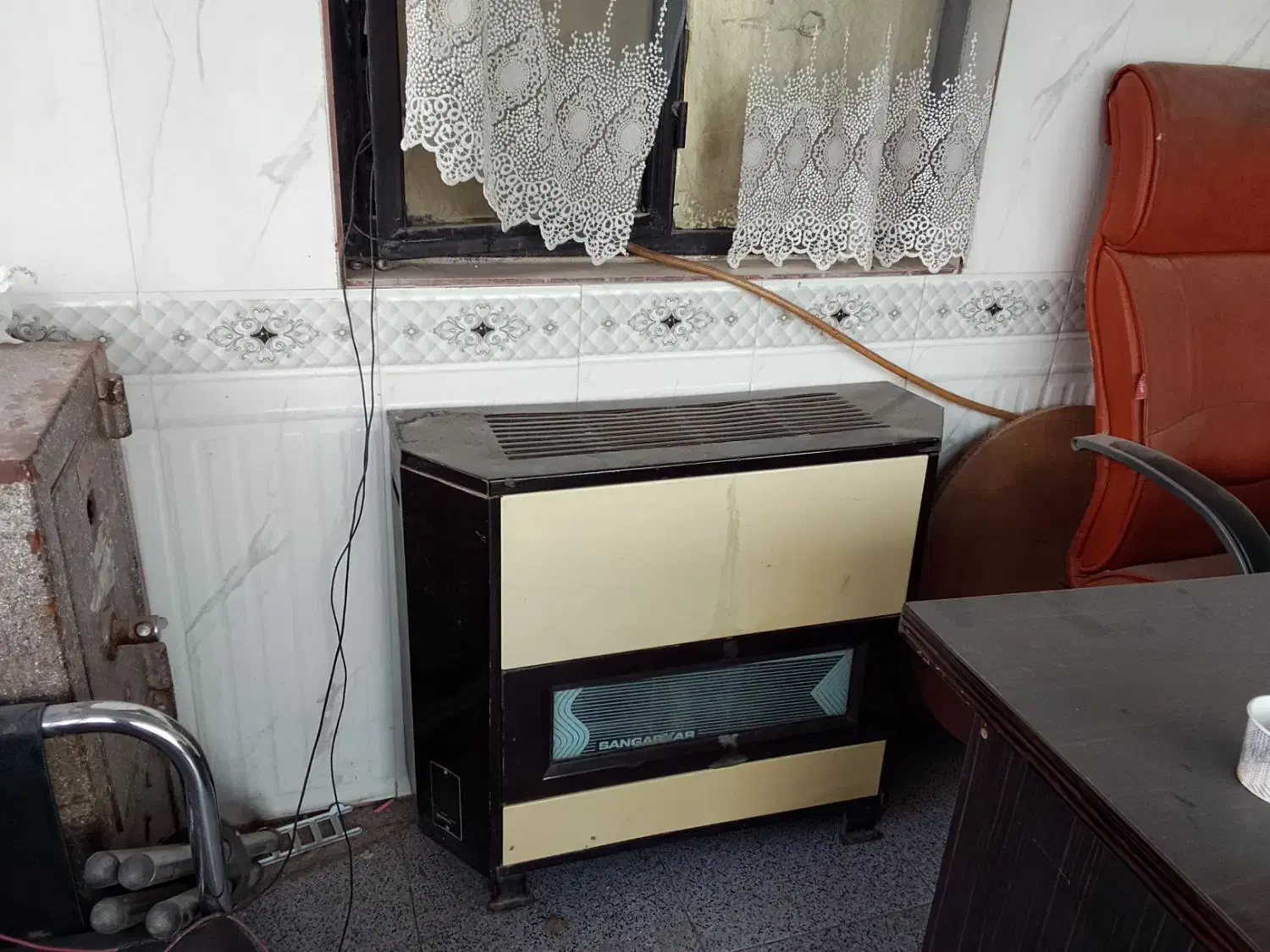 دوعددبخاری و تعدادی جامیوه ای فرفوژه|بخاری، هیتر، شومینه|قرچک, صالح آباد|دیوار