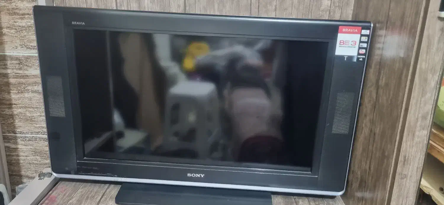 تلویزیون ۳۲ اینچ|تلویزیون و پروژکتور|مینودشت, |دیوار