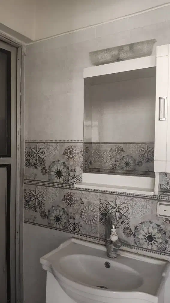 ۱۱۰ متر اباذر حاجی زاده