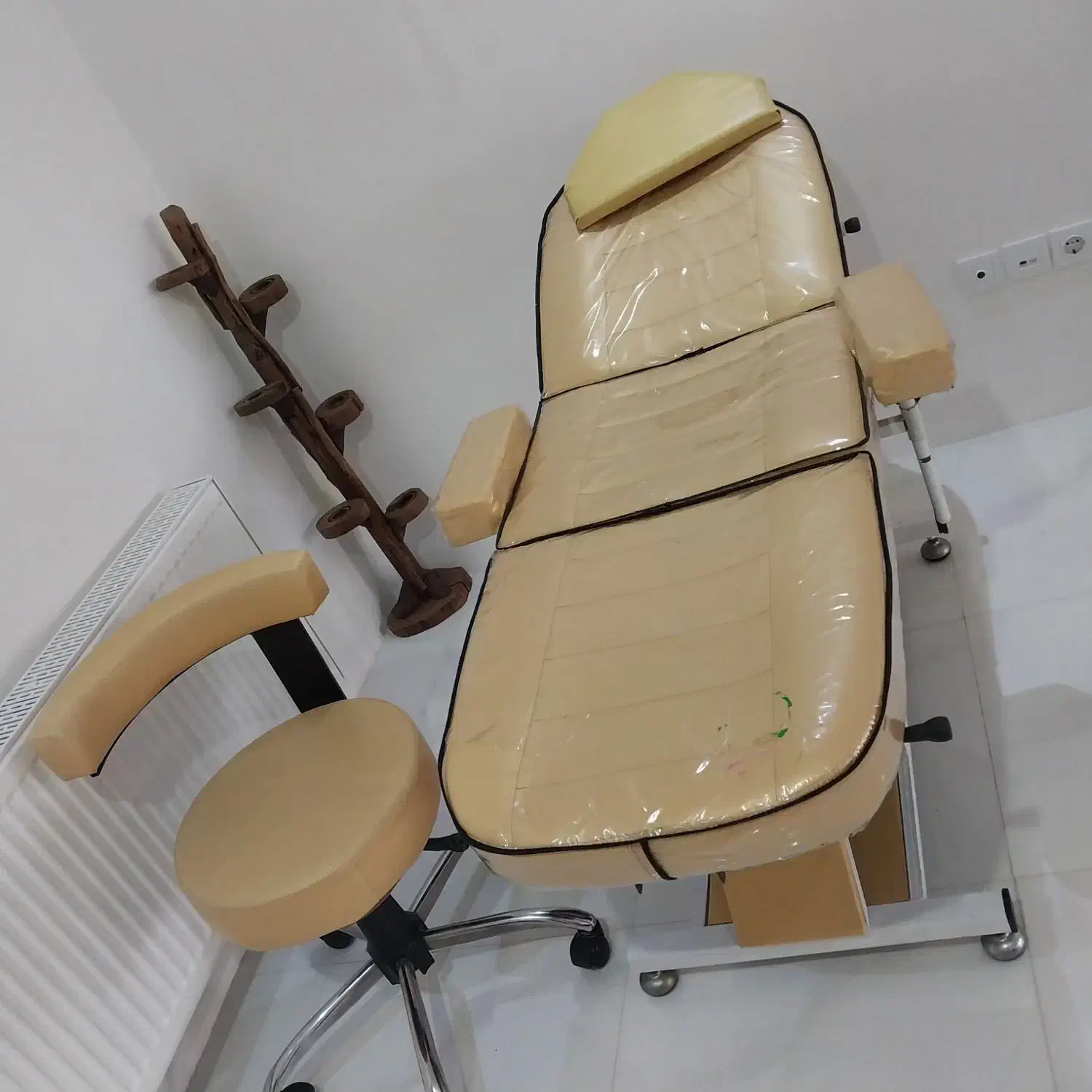 صندلی|صندلی و نیمکت|گرگان, |دیوار