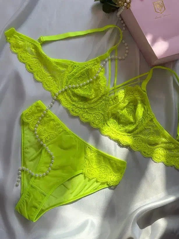 ست دانتل|لباس|قم, شهید صیاد شیرازی|دیوار