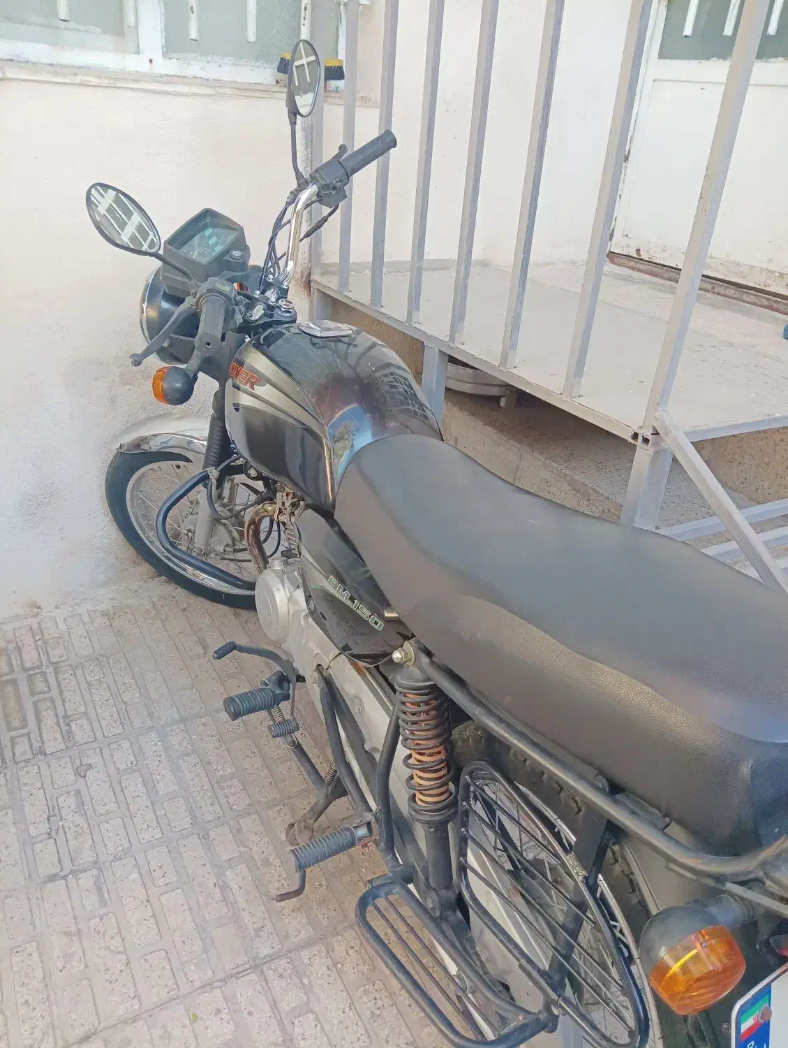 موتوربوکسرباجاج اصل هندی|موتورسیکلت|شیراز, سعدیه شمالی|دیوار