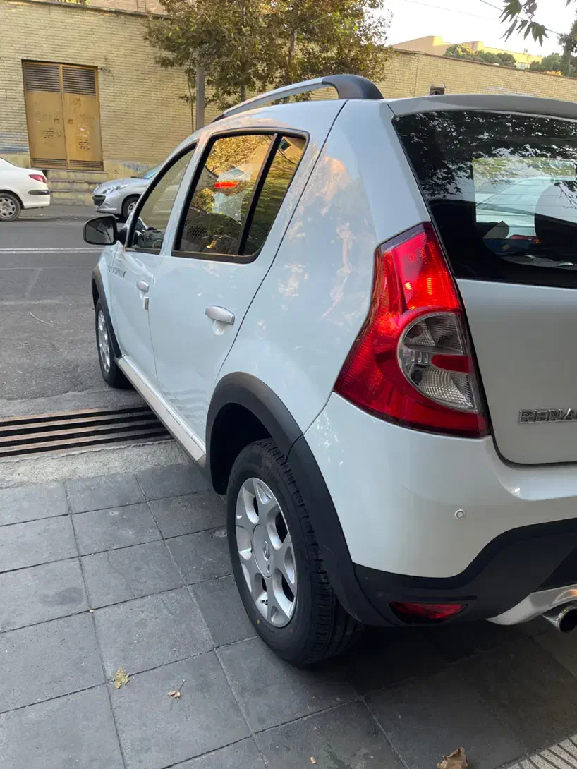 ساندرو استپ وی دنده ای ۹۸|خودرو سواری و وانت|تهران, نارمک|دیوار