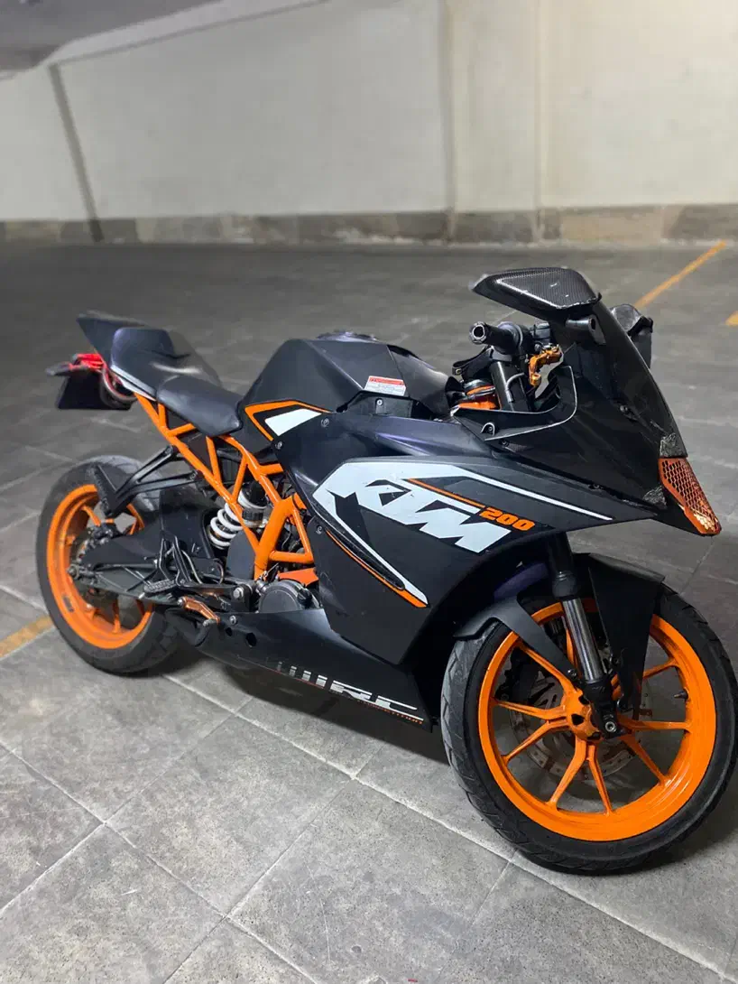 KTMrc بنلی معاوضه ایفون ۱۷،۱۶|موتورسیکلت|تهران, حکیمیه|دیوار