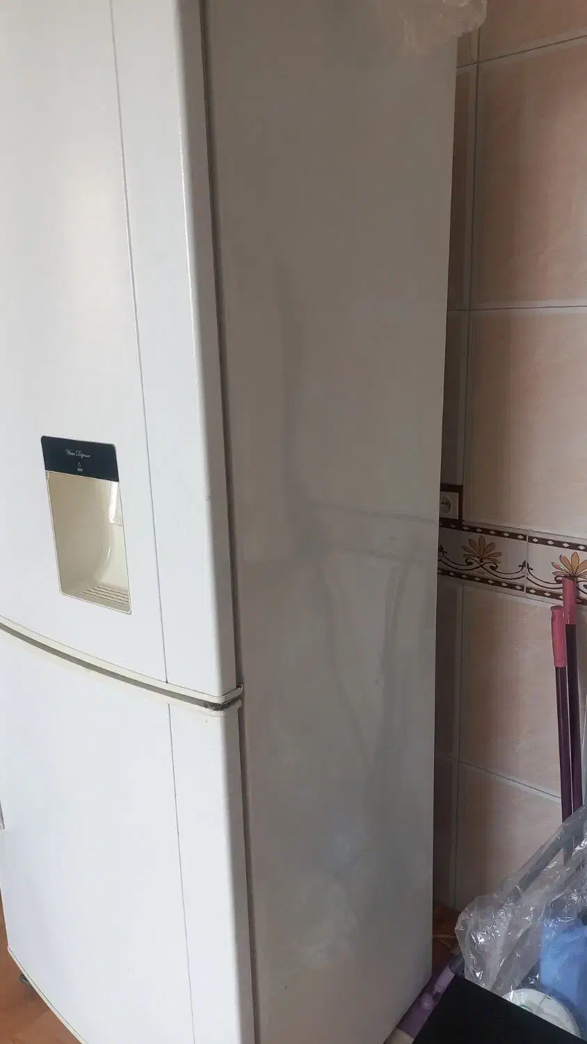 یخچال نیاز ب تعمیر فروشی|یخچال و فریزر|ابریشم, |دیوار