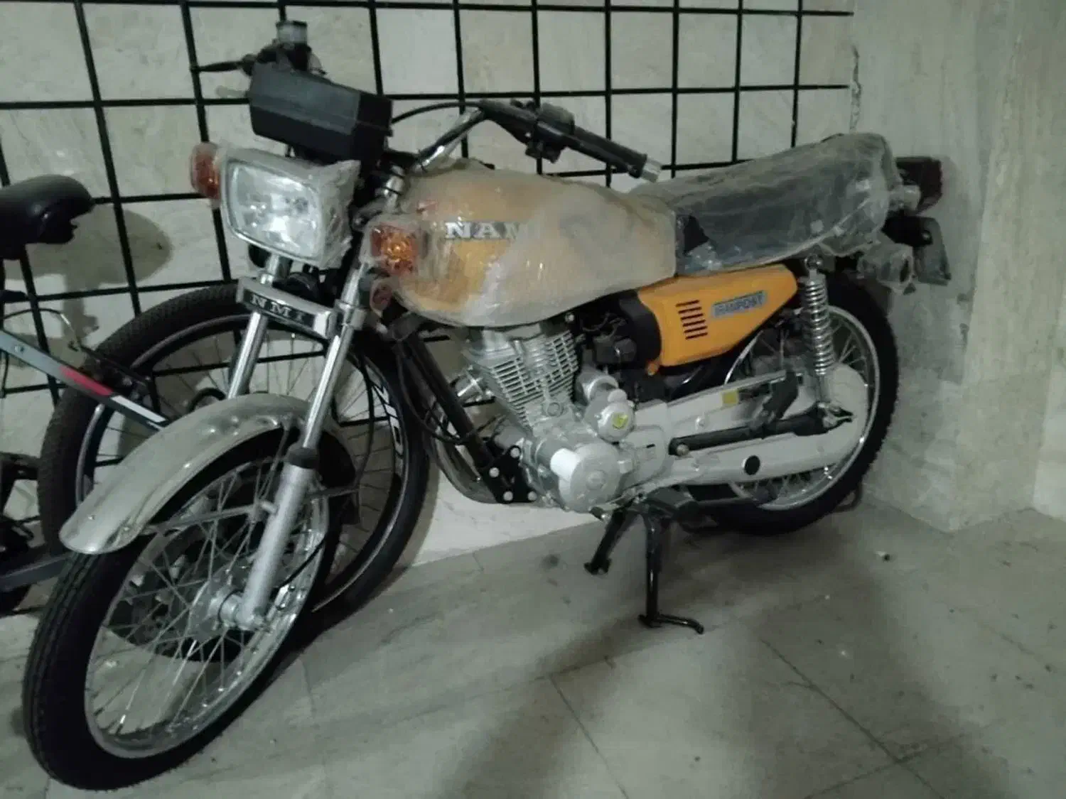 موتورسیکلت|موتورسیکلت|اصفهان, پروین|دیوار