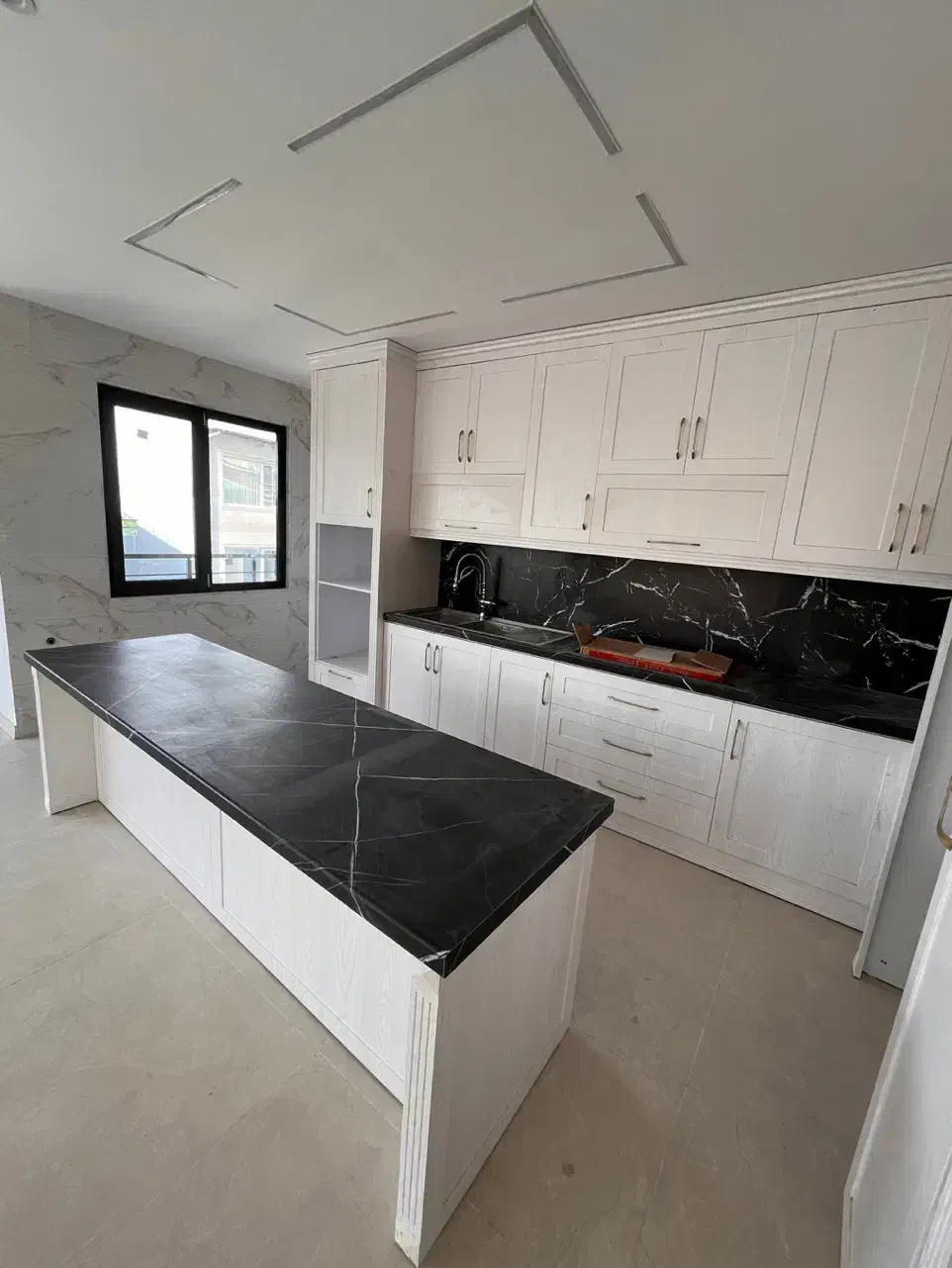 آپارتمان نوساز / تک واحدی /نقطه یک شهر خ شیشه گران|فروش آپارتمان|لاهیجان, شیشه گران|دیوار