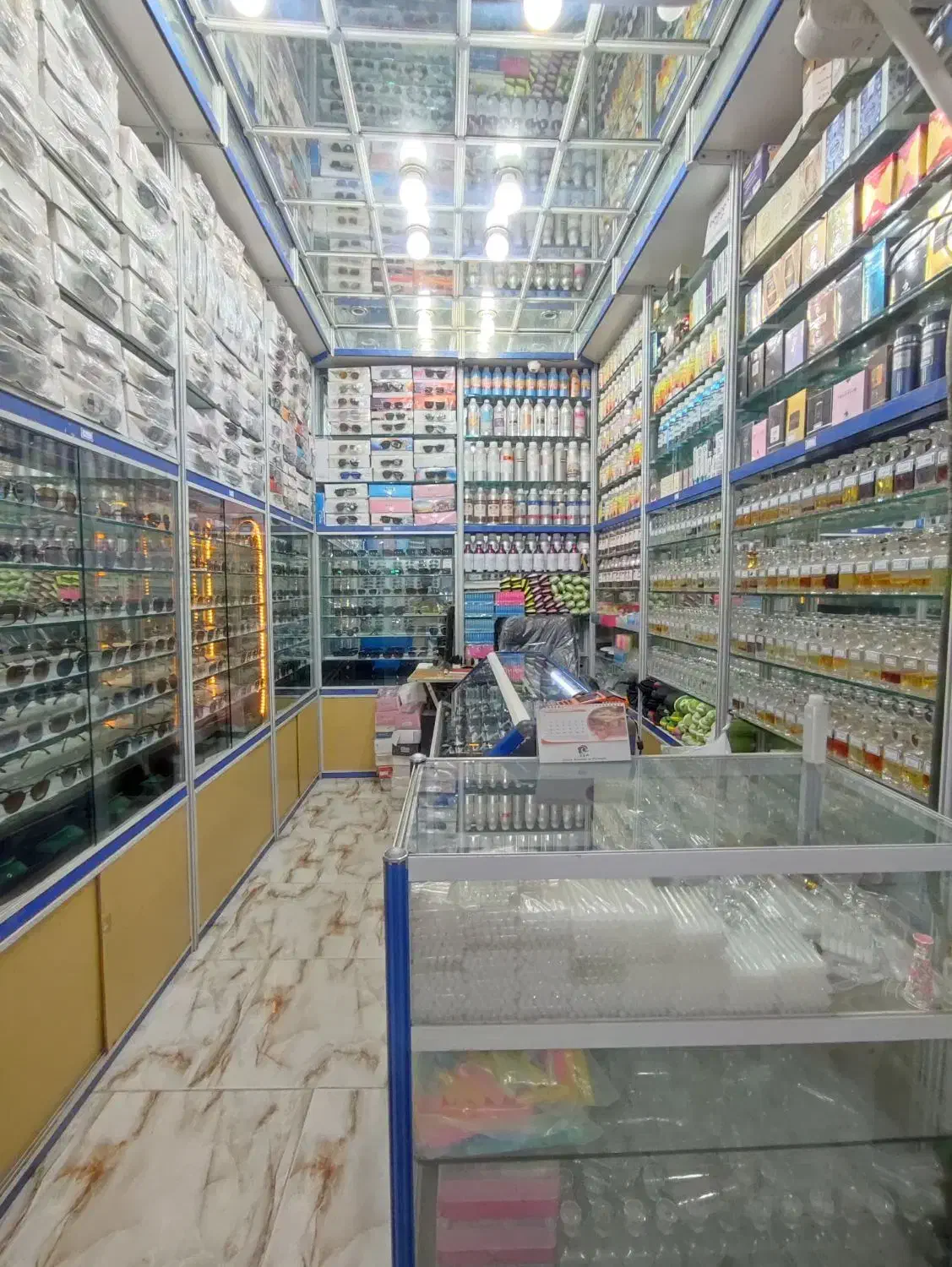 فروش مغازه با اجناس|فروش مغازه و غرفه|چابهار, |دیوار