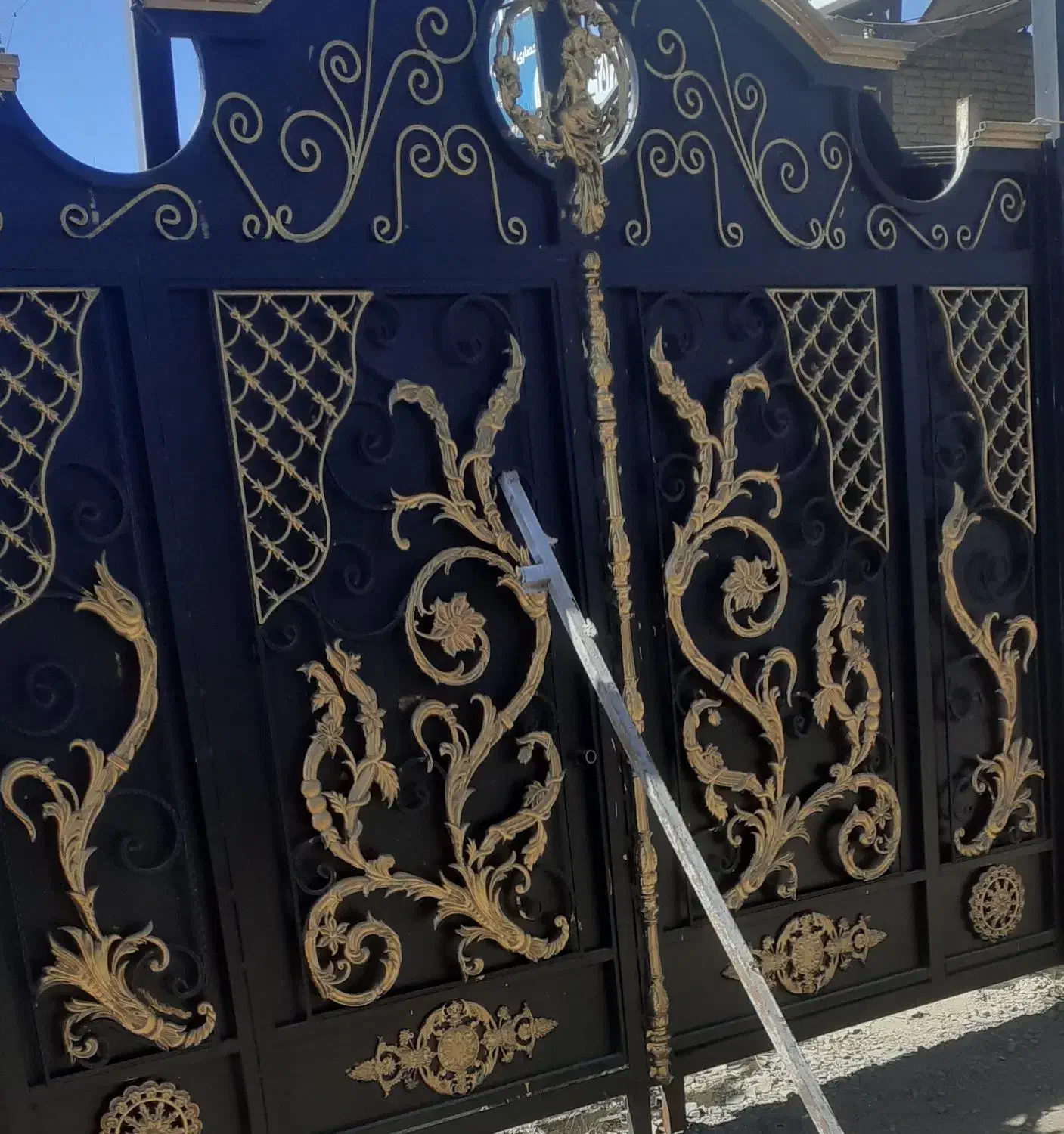 درب های حیاطی باغی ویلایی|مصالح و تجهیزات ساختمان|کرج, اتمسفر|دیوار