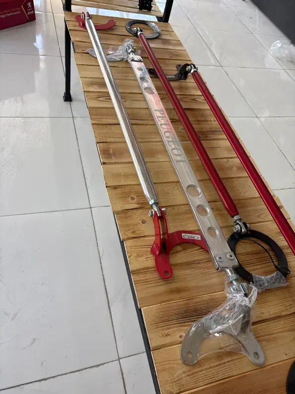 نمدکاپوت قاب موتور استرس بار باکس طاقچه ۲۰۶ ۲۰۷|قطعات یدکی و لوازم جانبی|مشهد, الهیه|دیوار