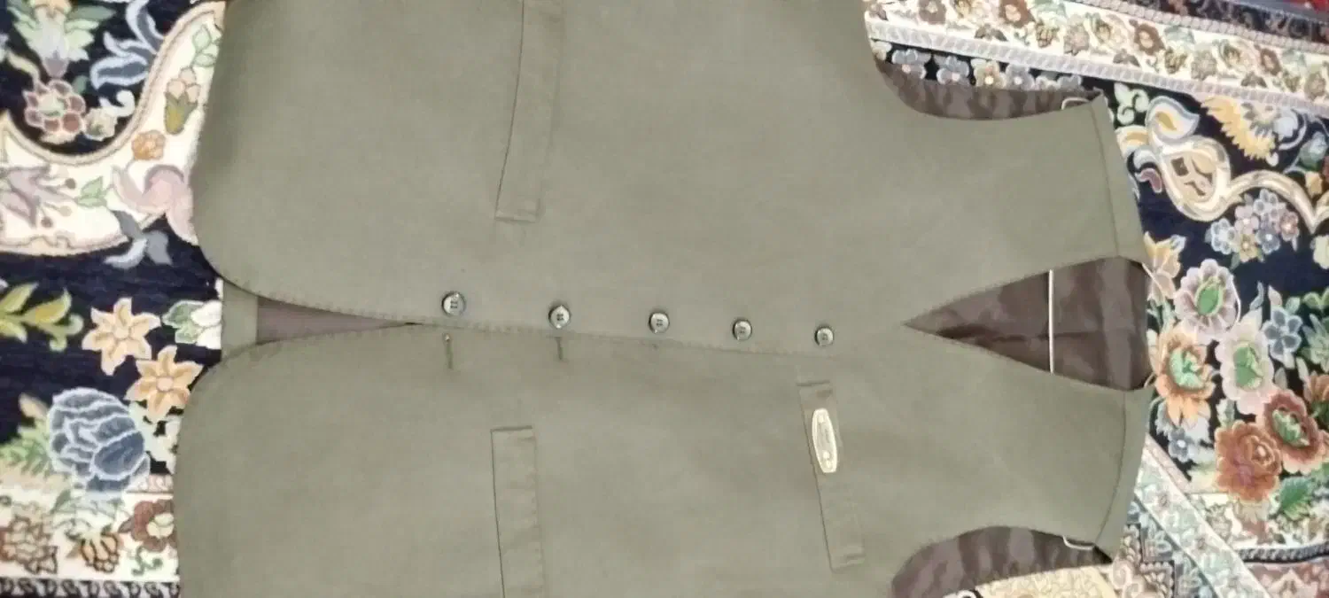 واسکت مرکزی|لباس|سراوان, |دیوار