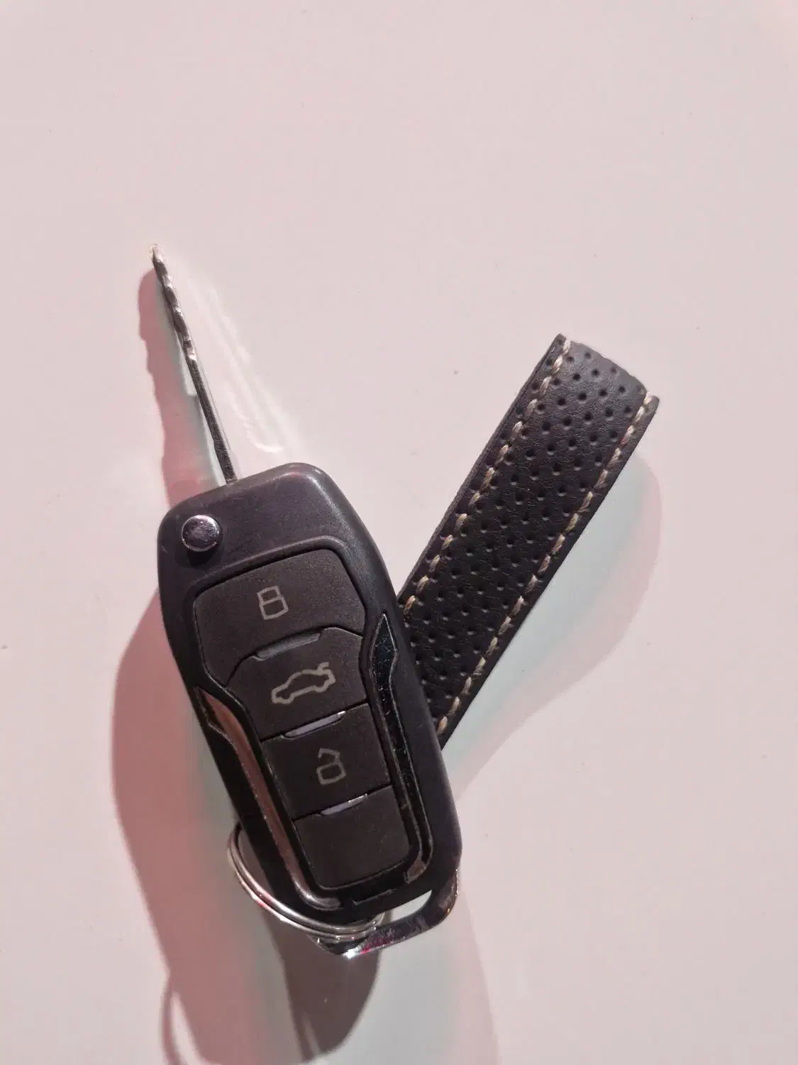 یک عدد سوییچ ماشین پیدا کردم|اشیا|بندرعباس, |دیوار