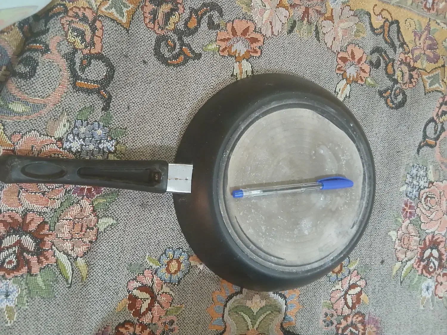 قابلمه وماهی تابه چدن|ظروف پختوپز|مینودشت, |دیوار